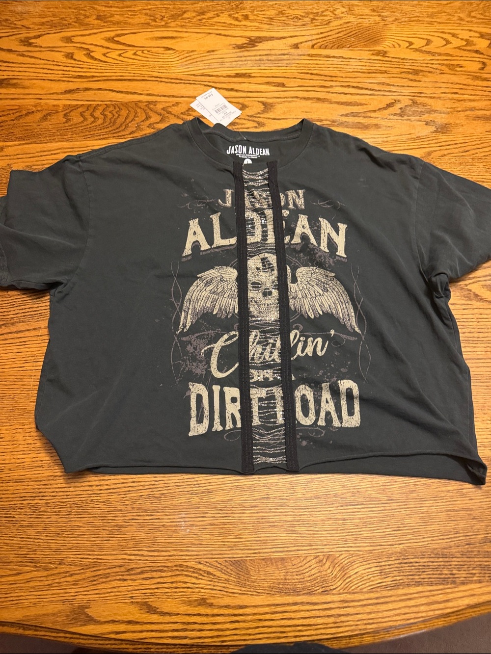 Jason Aldean 'chillin on a Dirt Road' Graphic Tee size L NWT